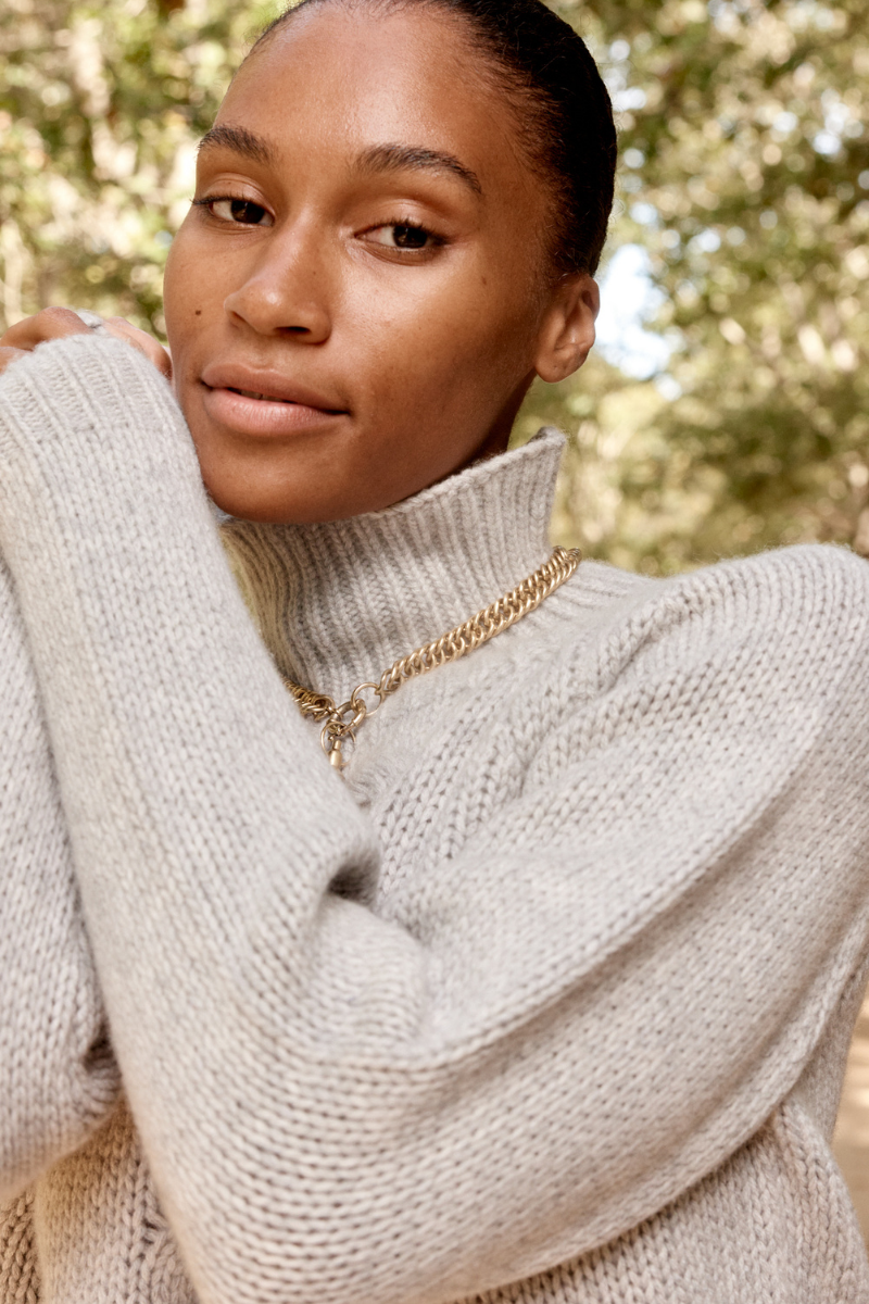 Dea Cashmere Sweater, Light Gray – The Seven Sisters Martha's Vineyard Dea Cashmere Sweater, Light Gray – The Seven Sisters Martha's Vineyard