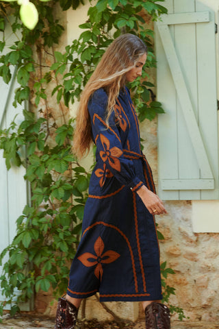 Susan Navy, Dress