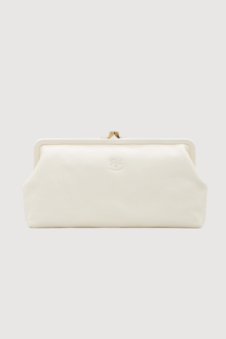 Manuela Classic Clutch