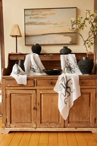 Polipo Napkin. 24" x24"; set of 4